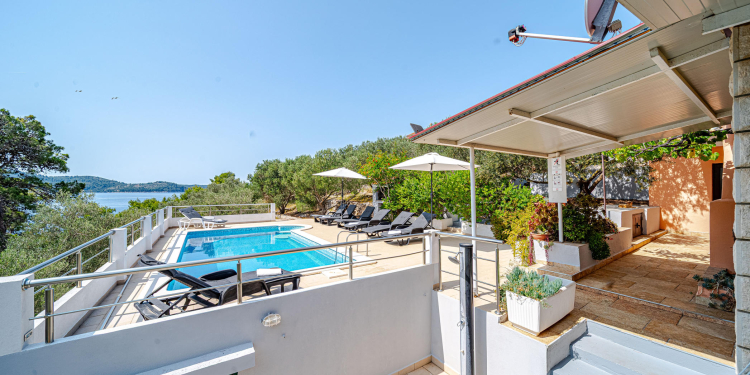 Holiday Home Pelegrin Gordana