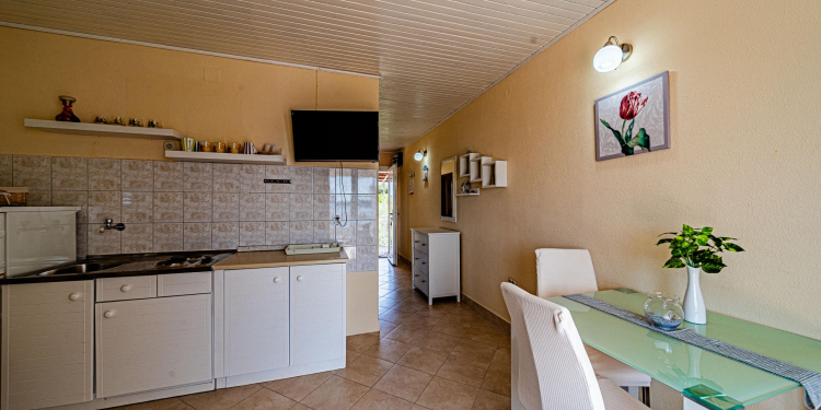 Holiday House Maja
